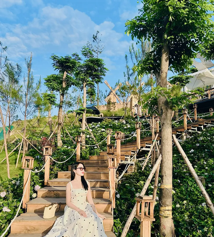 La Luna Coffee Hạ Long