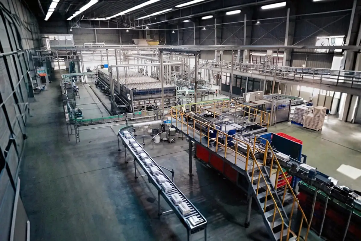 Bên trong nhà máy Bia Hạ Long