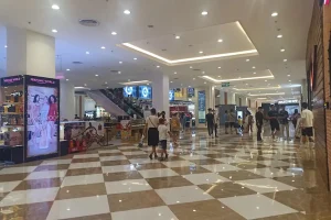 Bên trong Vincom Plaza Hạ Long 2